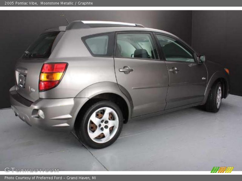 Moonstone Metallic / Graphite 2005 Pontiac Vibe