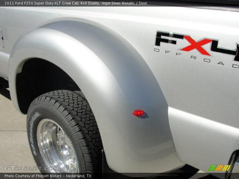  2011 F350 Super Duty XLT Crew Cab 4x4 Dually Logo