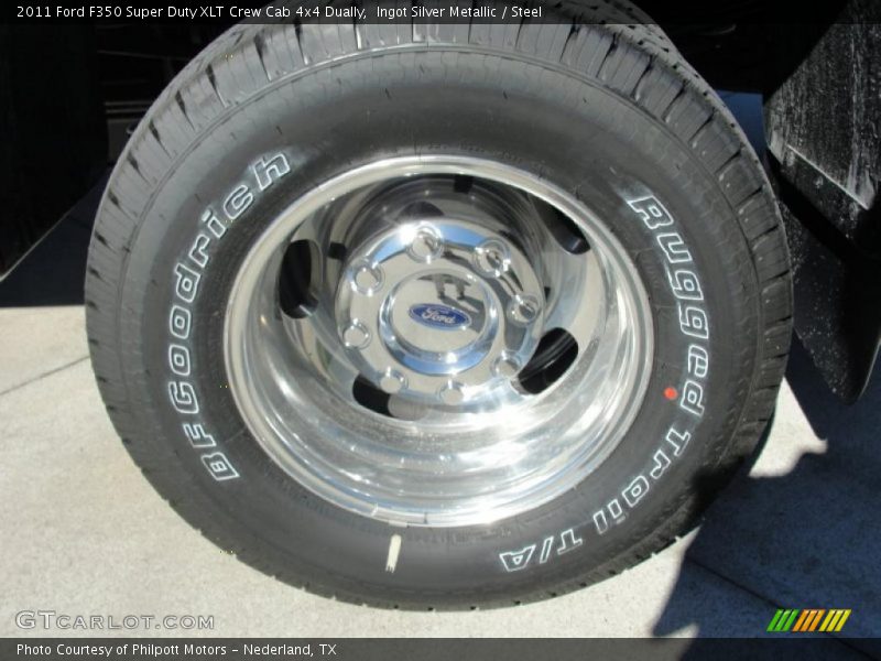  2011 F350 Super Duty XLT Crew Cab 4x4 Dually Wheel