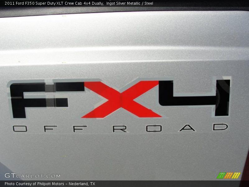  2011 F350 Super Duty XLT Crew Cab 4x4 Dually Logo