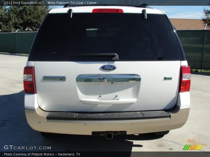 White Platinum Tri-Coat / Camel 2011 Ford Expedition XLT