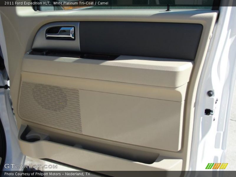 White Platinum Tri-Coat / Camel 2011 Ford Expedition XLT