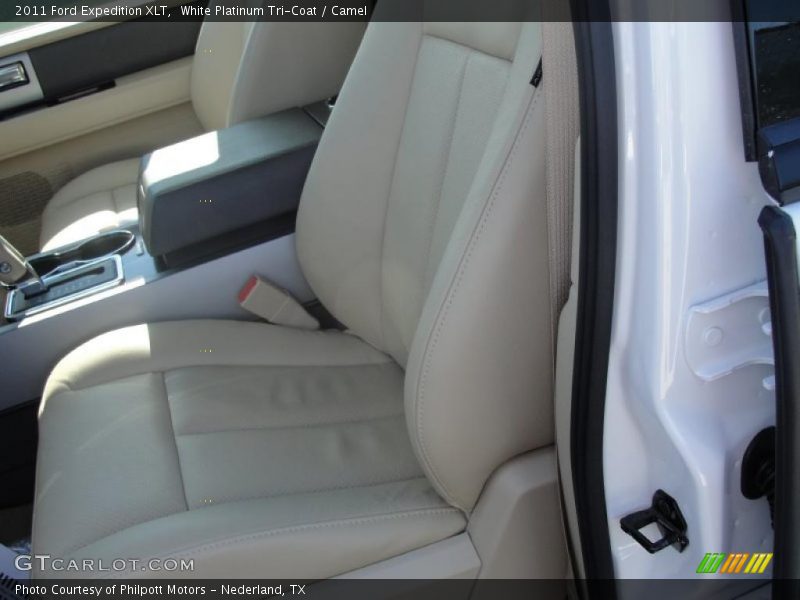 White Platinum Tri-Coat / Camel 2011 Ford Expedition XLT