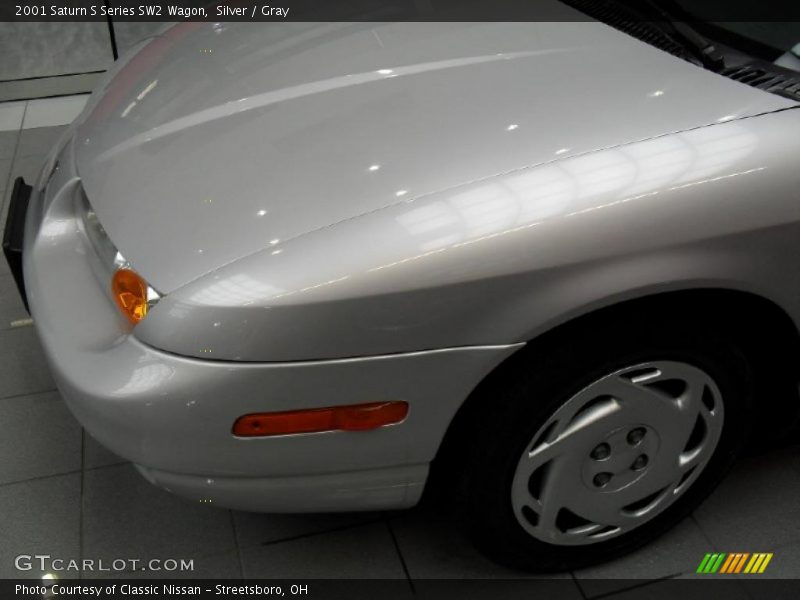 Silver / Gray 2001 Saturn S Series SW2 Wagon