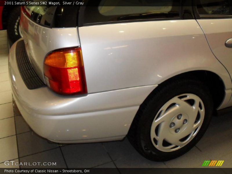 Silver / Gray 2001 Saturn S Series SW2 Wagon