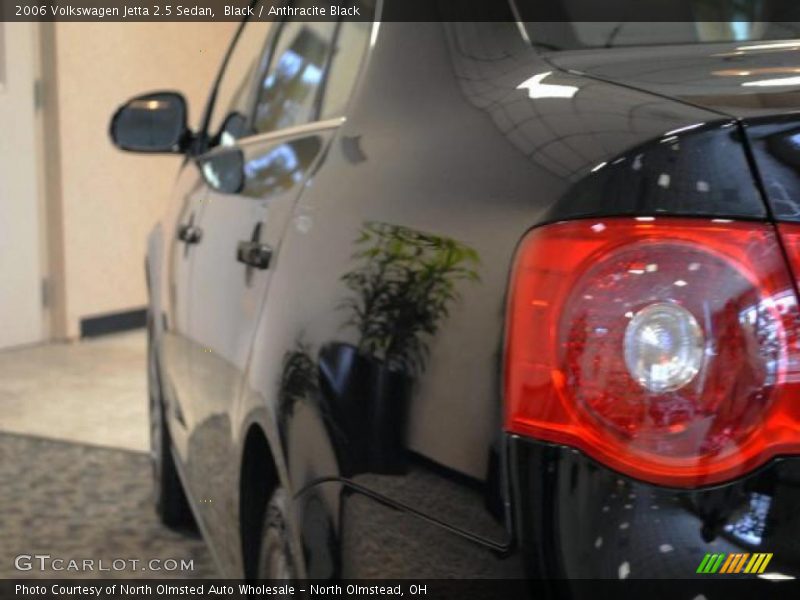 Black / Anthracite Black 2006 Volkswagen Jetta 2.5 Sedan
