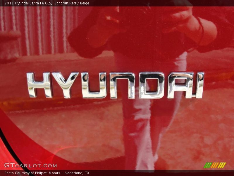  2011 Santa Fe GLS Logo