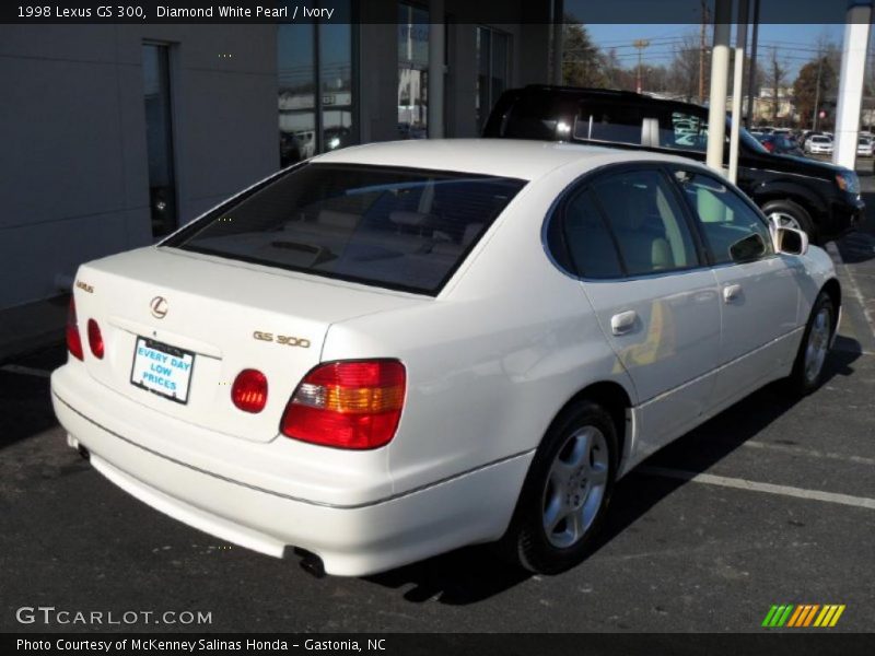 Diamond White Pearl / Ivory 1998 Lexus GS 300