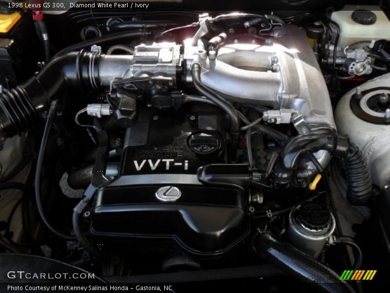 Diamond White Pearl / Ivory 1998 Lexus GS 300