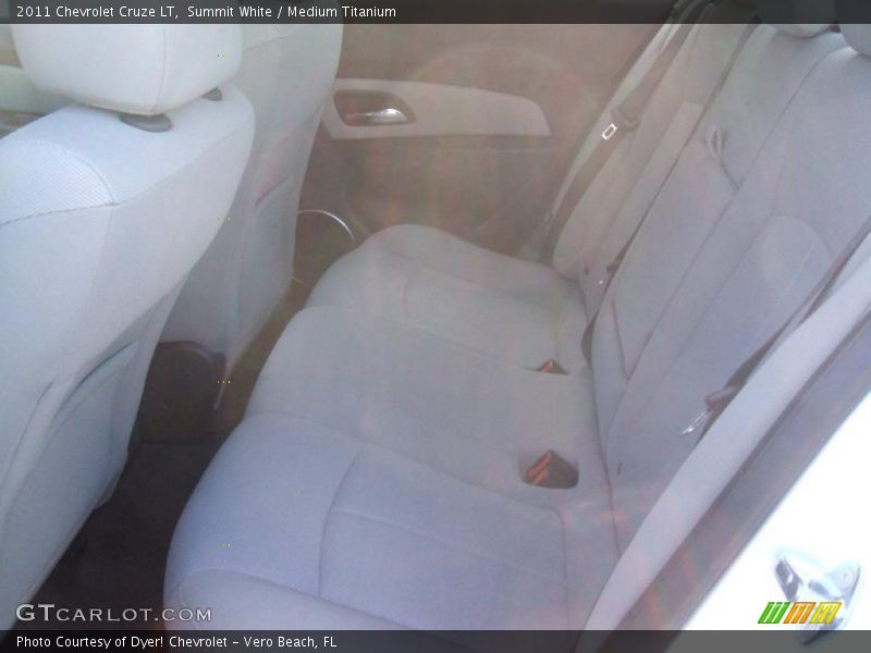 Summit White / Medium Titanium 2011 Chevrolet Cruze LT