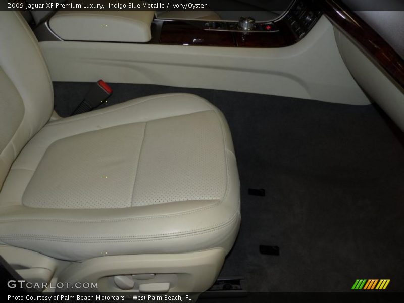 Indigo Blue Metallic / Ivory/Oyster 2009 Jaguar XF Premium Luxury