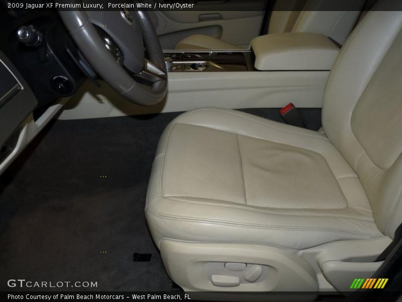 Porcelain White / Ivory/Oyster 2009 Jaguar XF Premium Luxury