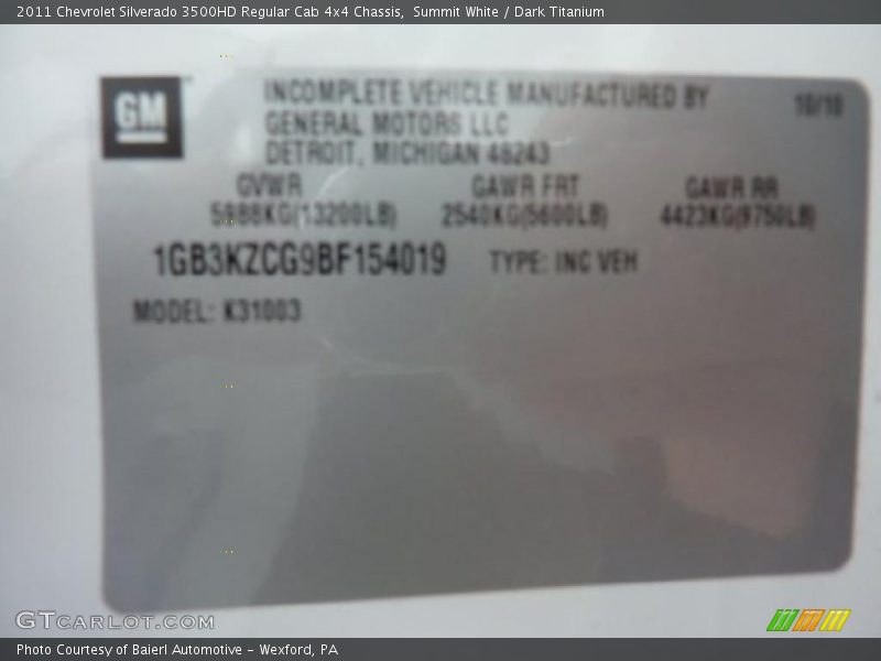 Summit White / Dark Titanium 2011 Chevrolet Silverado 3500HD Regular Cab 4x4 Chassis