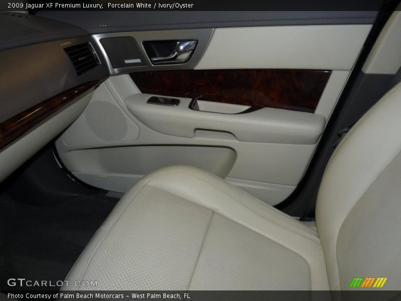 Porcelain White / Ivory/Oyster 2009 Jaguar XF Premium Luxury