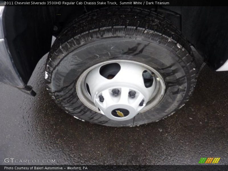 Summit White / Dark Titanium 2011 Chevrolet Silverado 3500HD Regular Cab Chassis Stake Truck