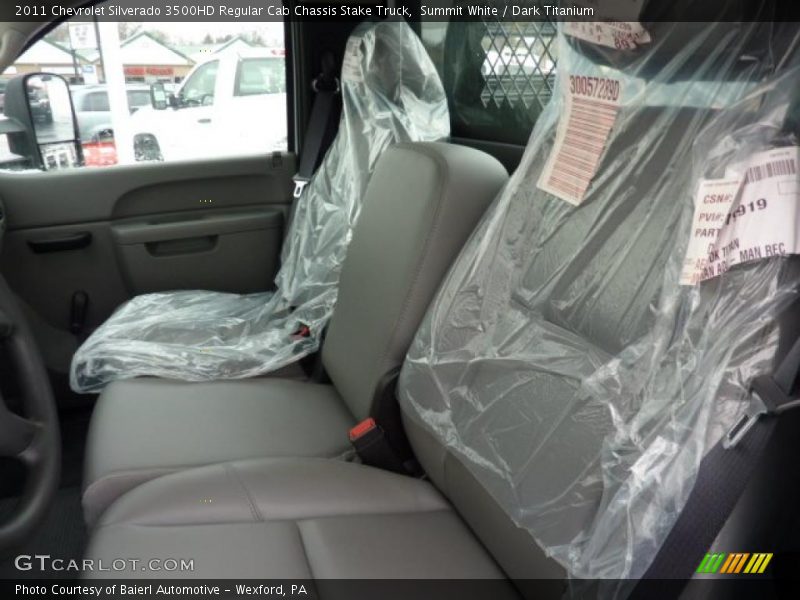 Summit White / Dark Titanium 2011 Chevrolet Silverado 3500HD Regular Cab Chassis Stake Truck