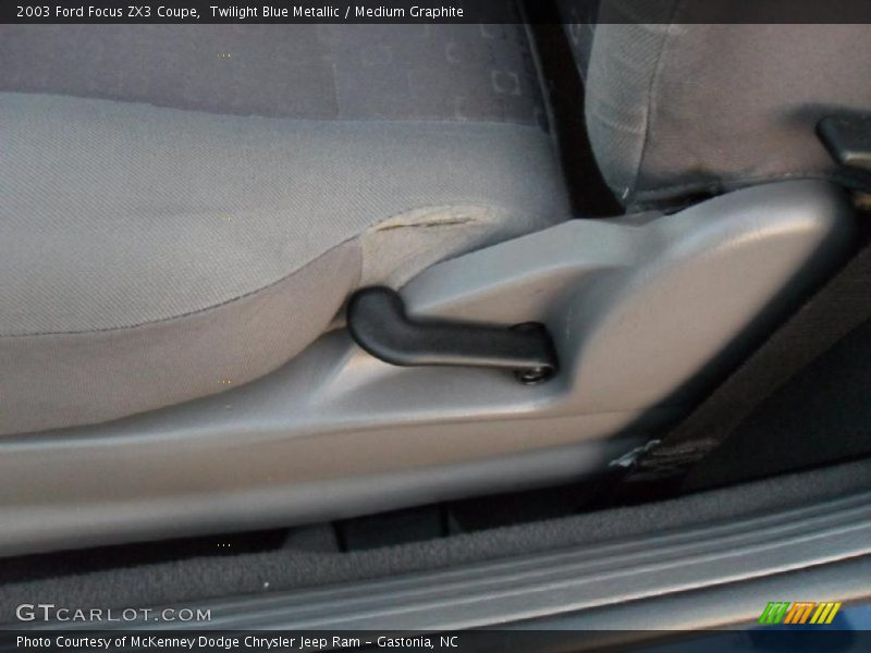 Twilight Blue Metallic / Medium Graphite 2003 Ford Focus ZX3 Coupe