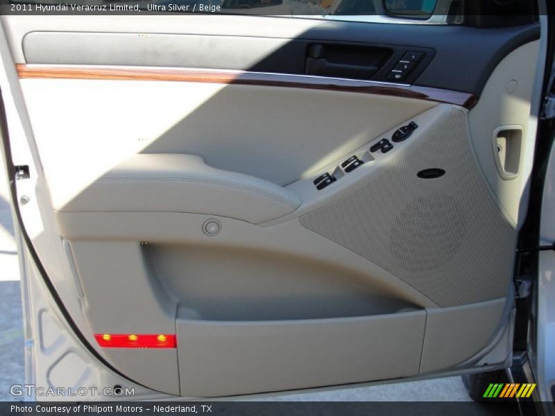 Door Panel of 2011 Veracruz Limited