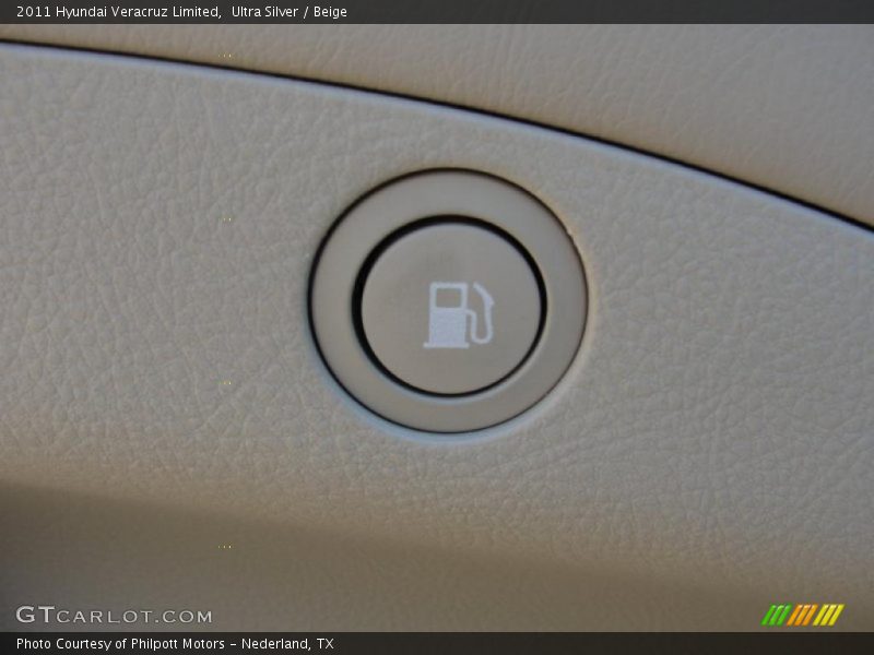 Ultra Silver / Beige 2011 Hyundai Veracruz Limited