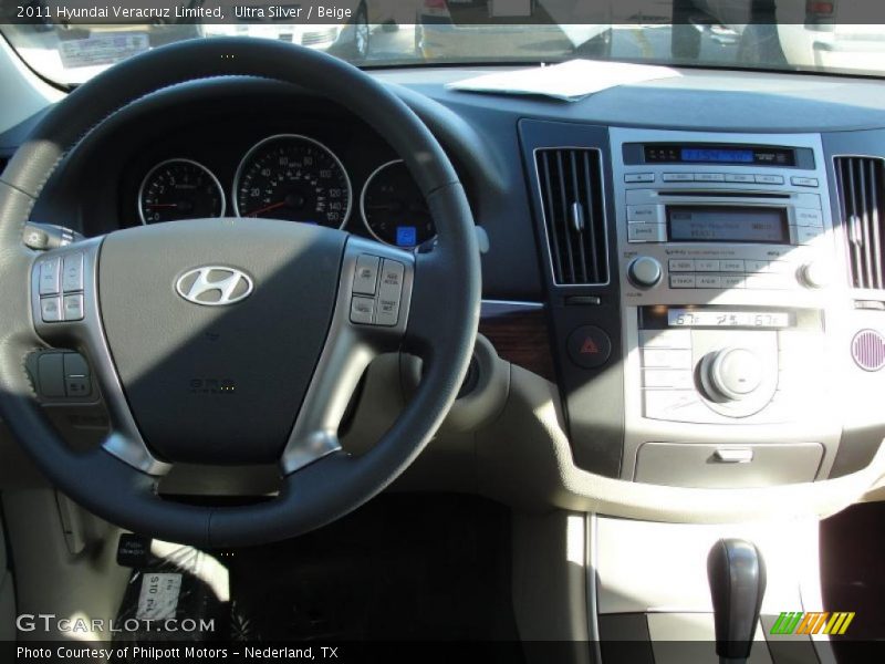 Ultra Silver / Beige 2011 Hyundai Veracruz Limited