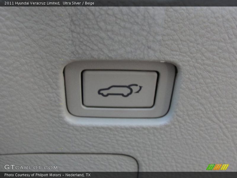 Controls of 2011 Veracruz Limited