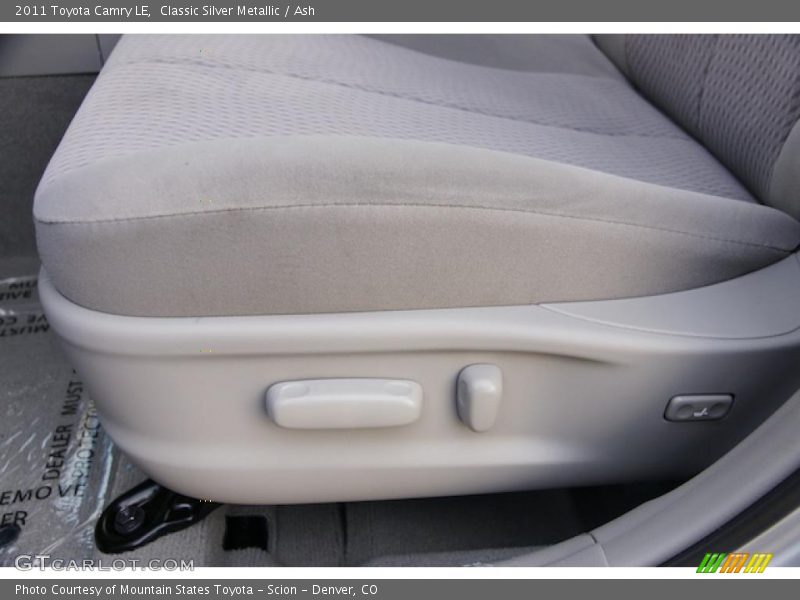 Classic Silver Metallic / Ash 2011 Toyota Camry LE