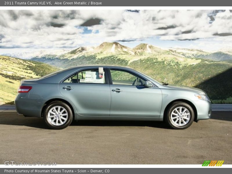 Aloe Green Metallic / Bisque 2011 Toyota Camry XLE V6
