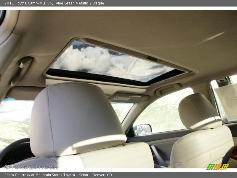 Aloe Green Metallic / Bisque 2011 Toyota Camry XLE V6