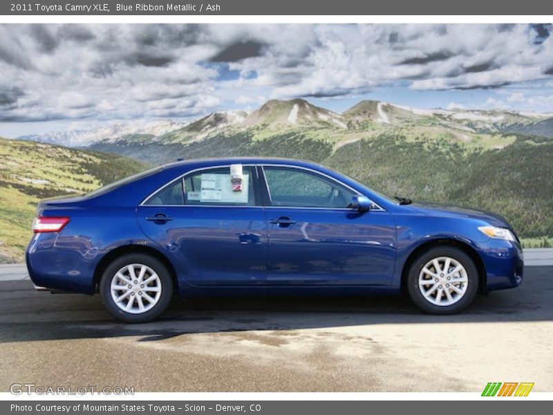 Blue Ribbon Metallic / Ash 2011 Toyota Camry XLE