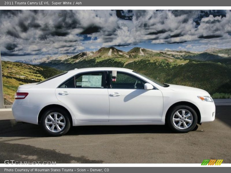 Super White / Ash 2011 Toyota Camry LE V6