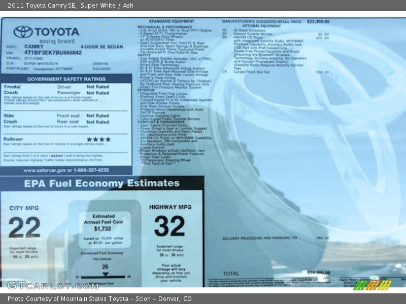 Super White / Ash 2011 Toyota Camry SE