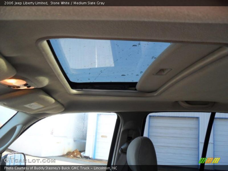 Stone White / Medium Slate Gray 2006 Jeep Liberty Limited