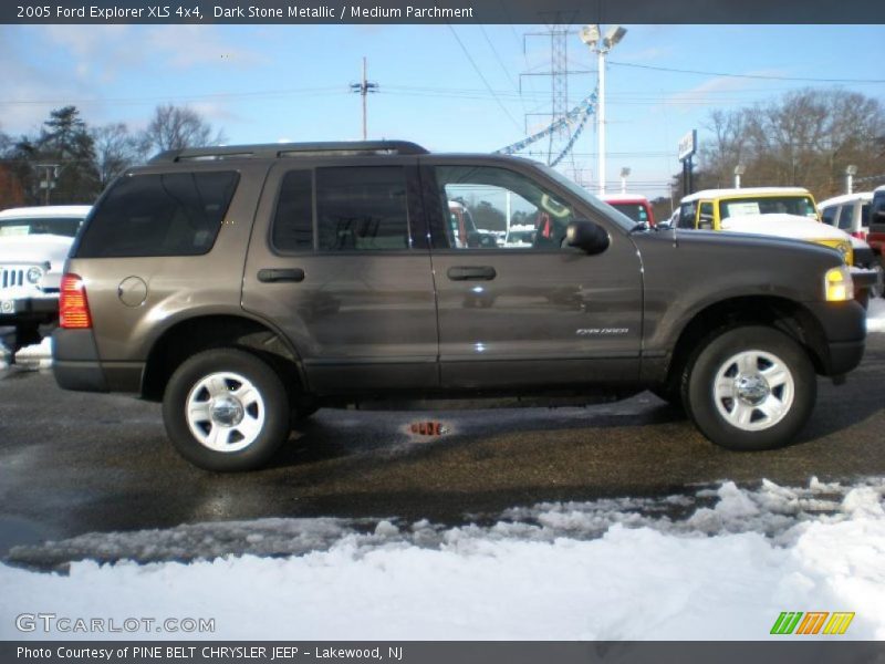 Dark Stone Metallic / Medium Parchment 2005 Ford Explorer XLS 4x4