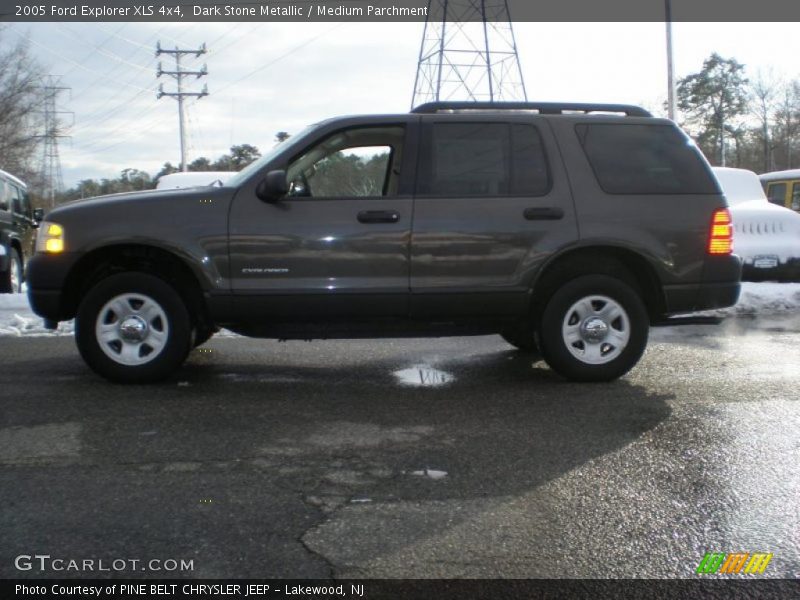 Dark Stone Metallic / Medium Parchment 2005 Ford Explorer XLS 4x4