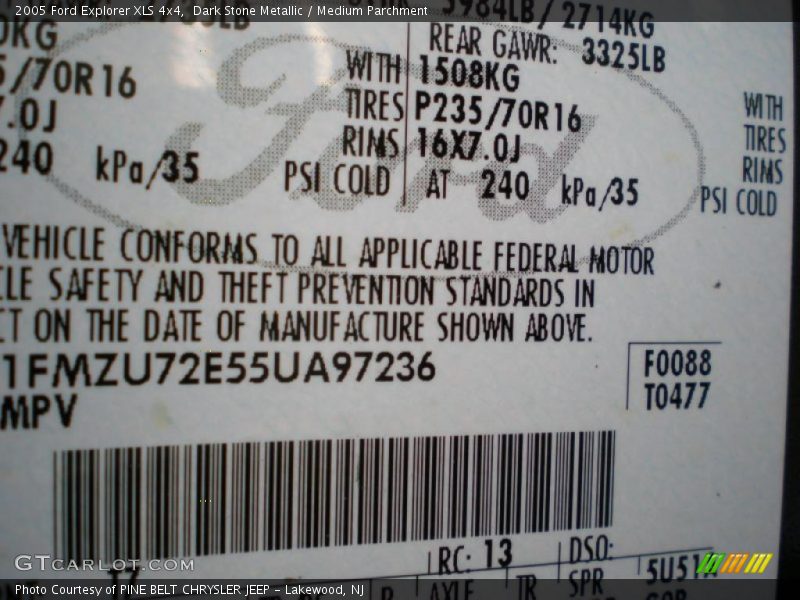 Dark Stone Metallic / Medium Parchment 2005 Ford Explorer XLS 4x4