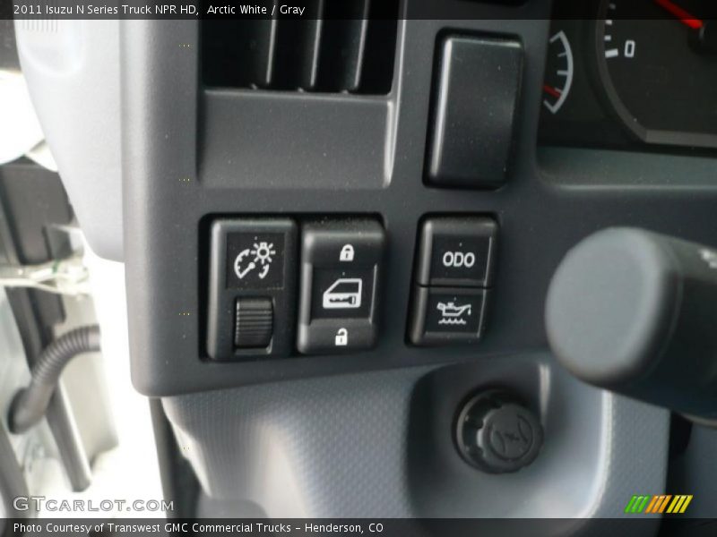 Controls of 2011 N Series Truck NPR HD