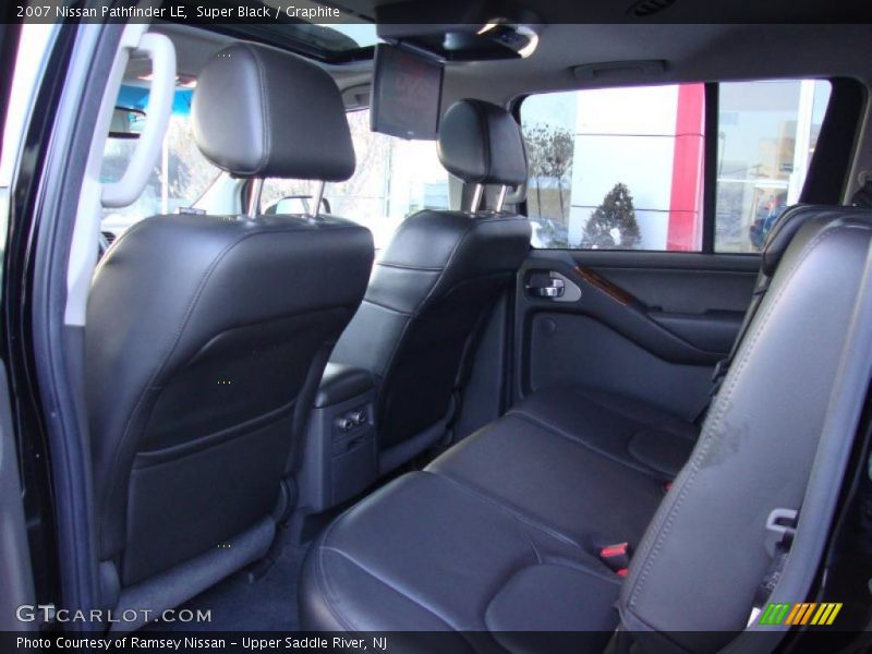 Super Black / Graphite 2007 Nissan Pathfinder LE