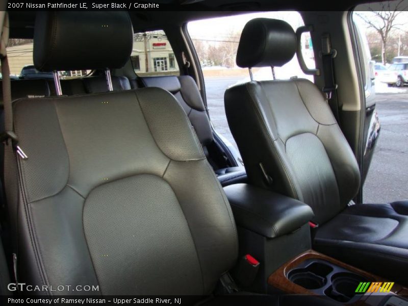 Super Black / Graphite 2007 Nissan Pathfinder LE