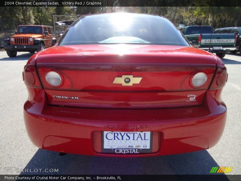 Victory Red / Graphite 2004 Chevrolet Cavalier Sedan