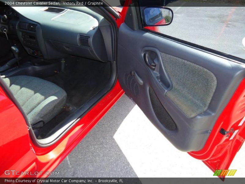 Victory Red / Graphite 2004 Chevrolet Cavalier Sedan