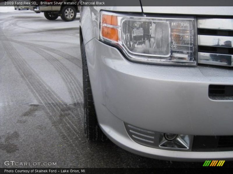 Brilliant Silver Metallic / Charcoal Black 2009 Ford Flex SEL