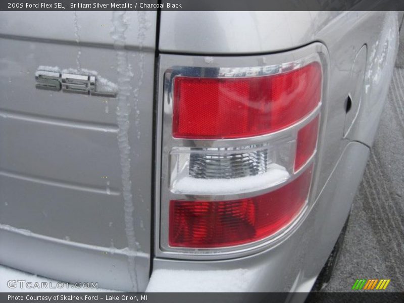 Brilliant Silver Metallic / Charcoal Black 2009 Ford Flex SEL
