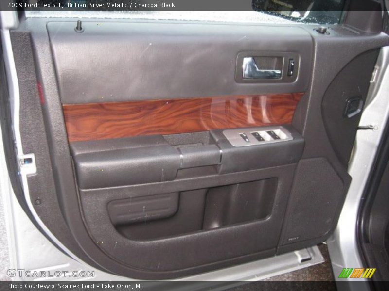 Brilliant Silver Metallic / Charcoal Black 2009 Ford Flex SEL