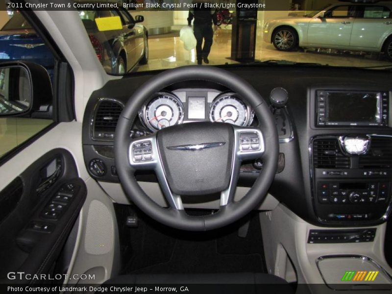 Dashboard of 2011 Town & Country Limited