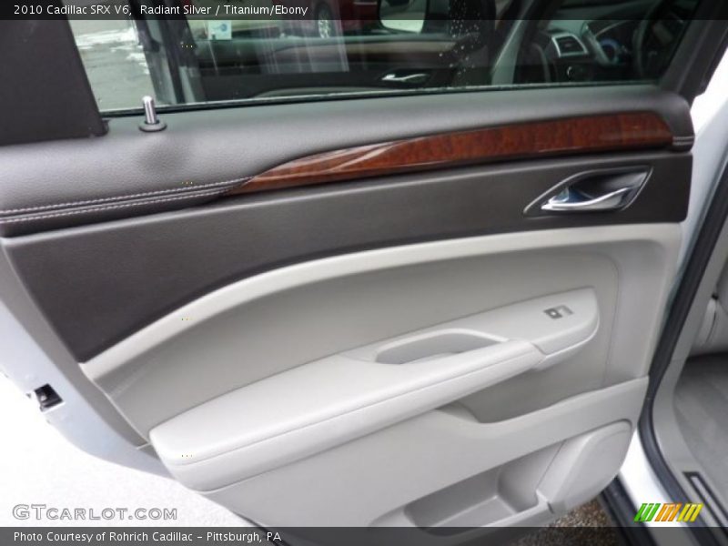 Radiant Silver / Titanium/Ebony 2010 Cadillac SRX V6