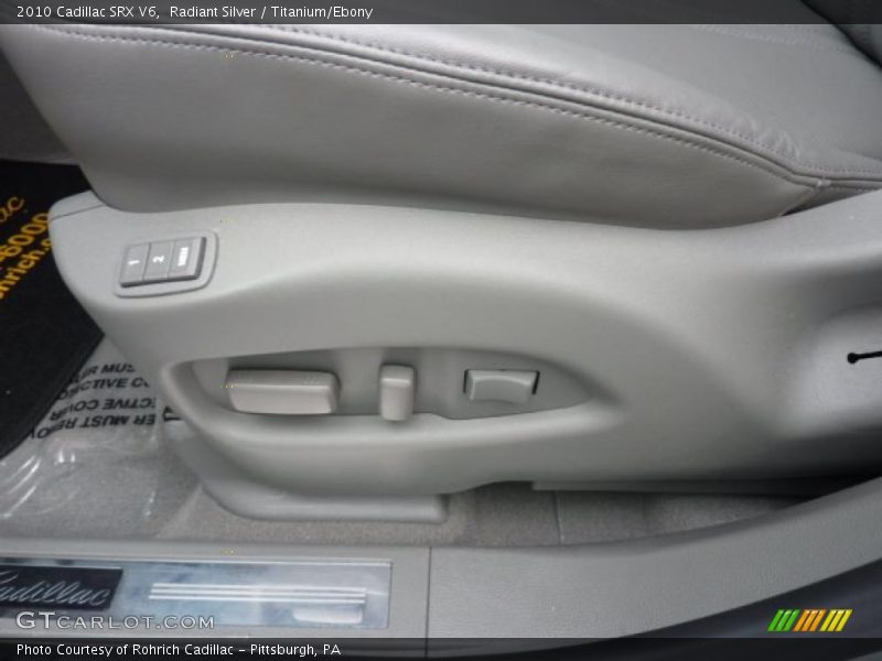 Radiant Silver / Titanium/Ebony 2010 Cadillac SRX V6