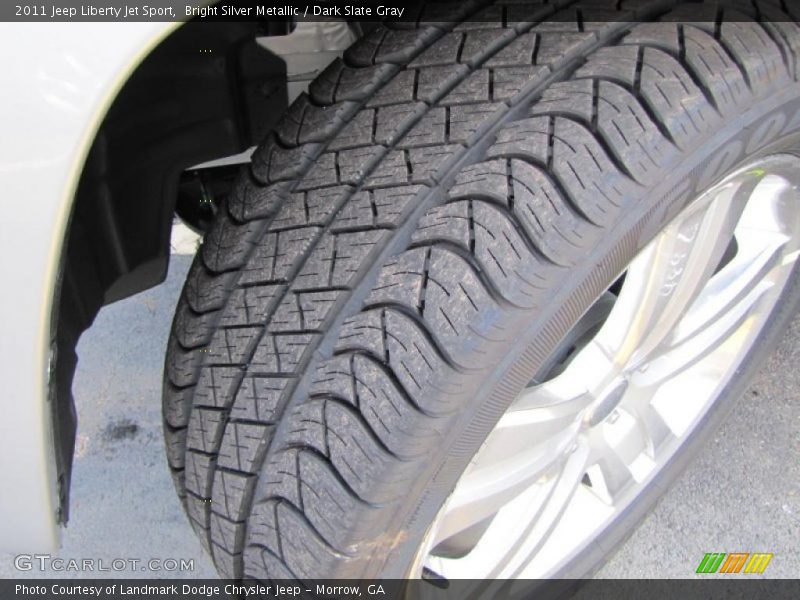 Bright Silver Metallic / Dark Slate Gray 2011 Jeep Liberty Jet Sport