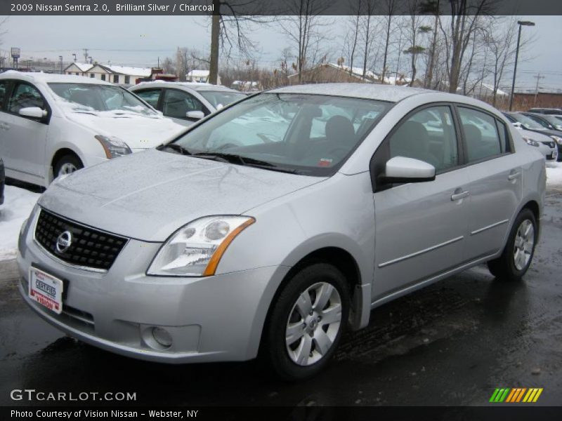 Brilliant Silver / Charcoal 2009 Nissan Sentra 2.0