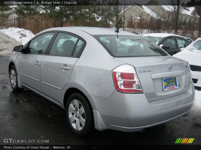 Brilliant Silver / Charcoal 2009 Nissan Sentra 2.0