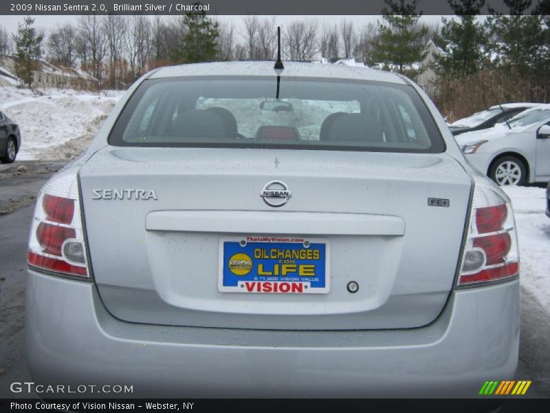Brilliant Silver / Charcoal 2009 Nissan Sentra 2.0